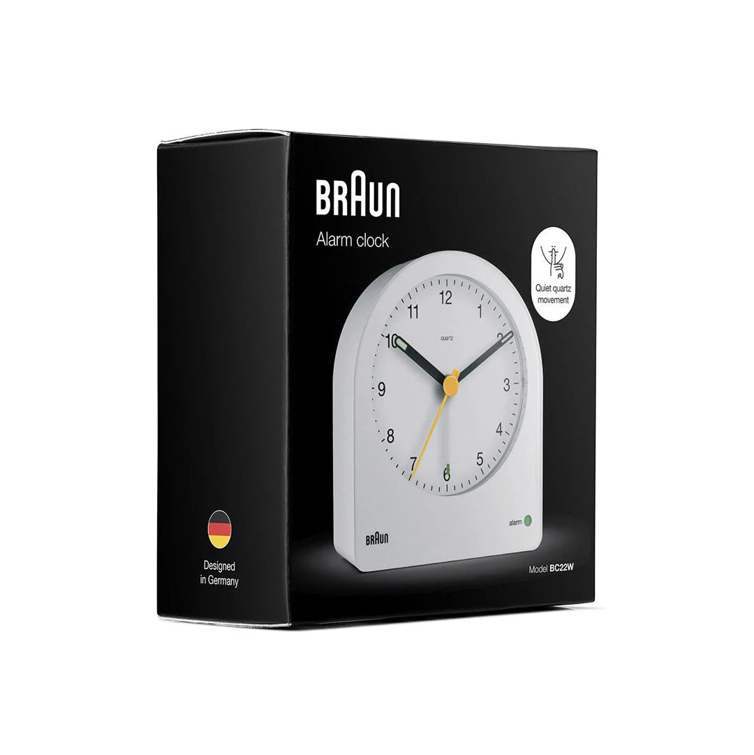 Braun BC22 Analogue Alarm Clock – Continuous Backlight & Quiet Quartz (White)