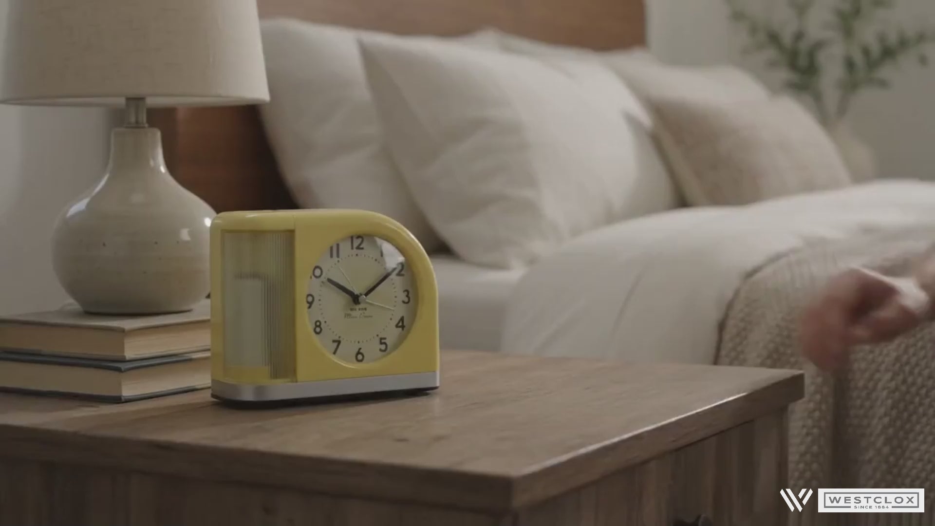 Westclox ヴィンテージ 電気式置時計 Moonbeam ムーンビーム Big Ben Classic Moonbeam Retro Alarm Clock, Light & Bell Ala – The